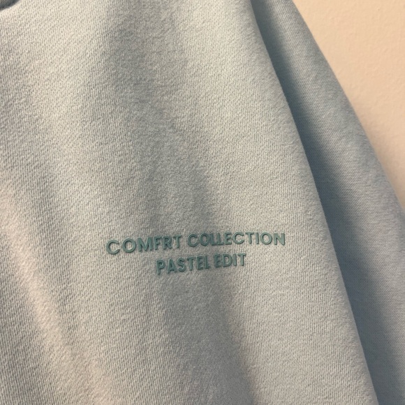 Comfrt Pastel Zip Hoodie NWOT - Picture 3 of 6